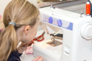Best Sewing Machine for 10 Year Old Featured Image