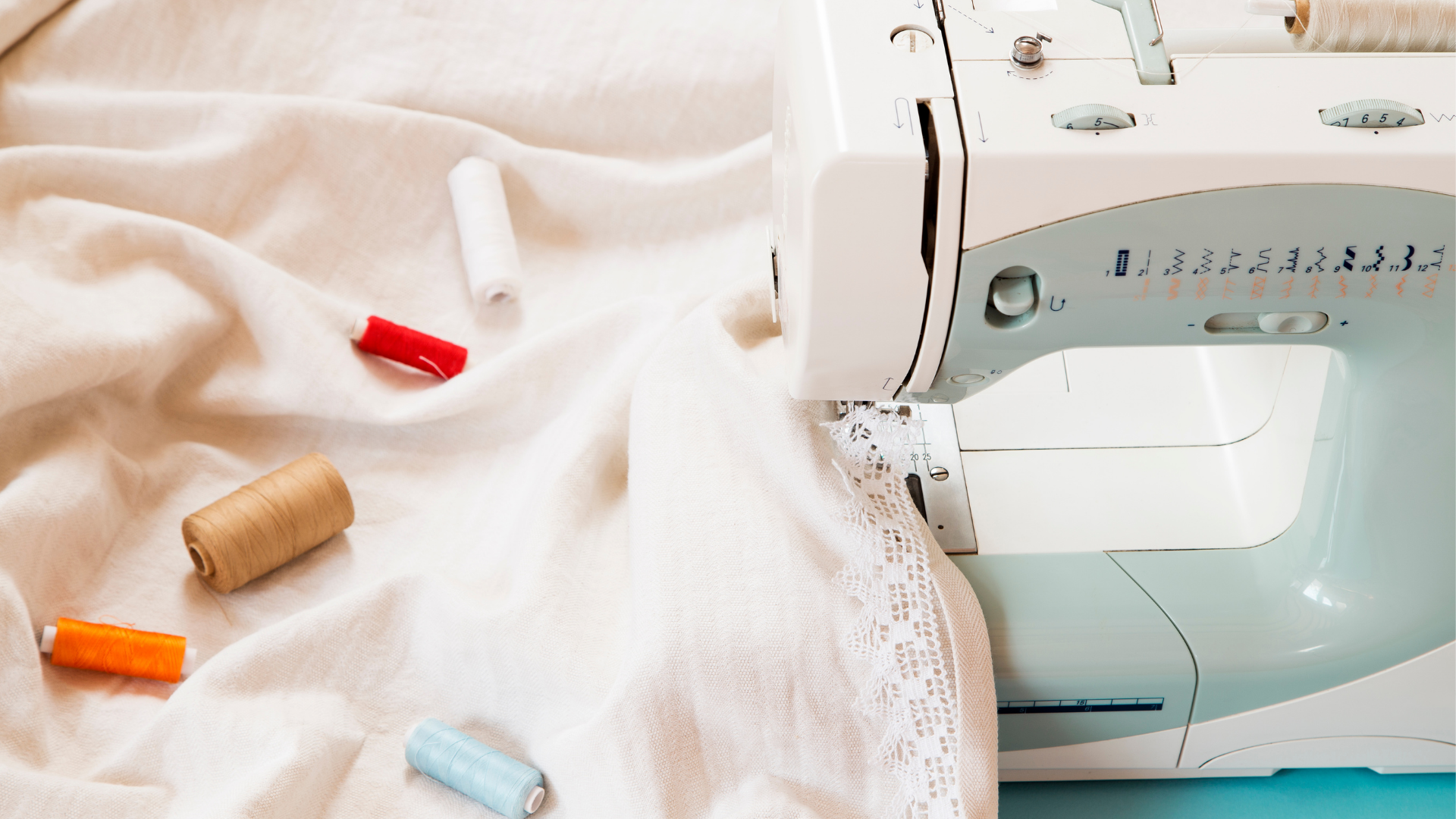 Read more about the article 5 BEST Mini Sewing Machines in 2023