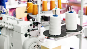 Read more about the article A Guide on Using Large Spools Of Thread On Sewing Machines