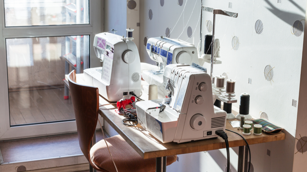 A picture of two sewing machines