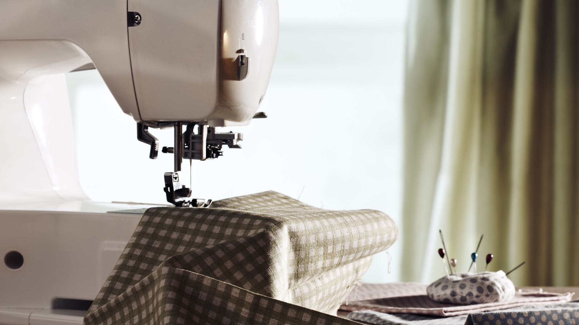 Read more about the article How to Fix a Sewing Machine Jamming Problem